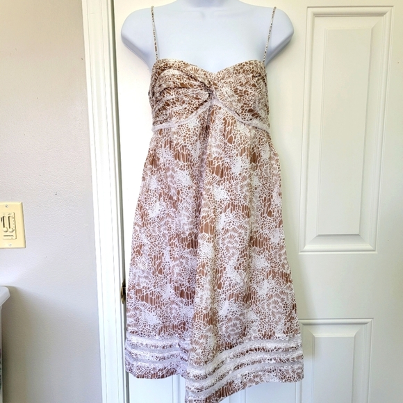 NWT LOFT Tan White Spaghetti Straps Lace Trim Ruffle Chest Sundress Size 0 - Picture 1 of 11